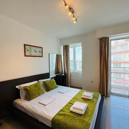 Apartman Sunny House 404 Two Bedroom Napospart
