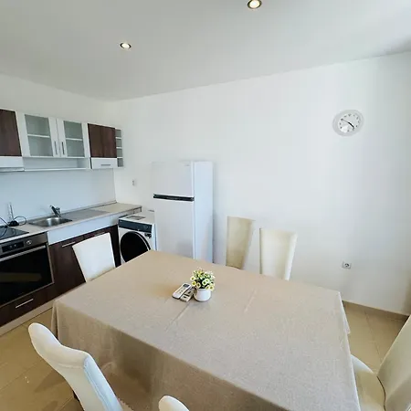 Sunny House 404 Two Bedroom * Napospart