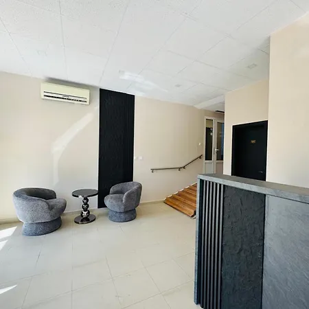 Sunny House 404 Two Bedroom Apartman *